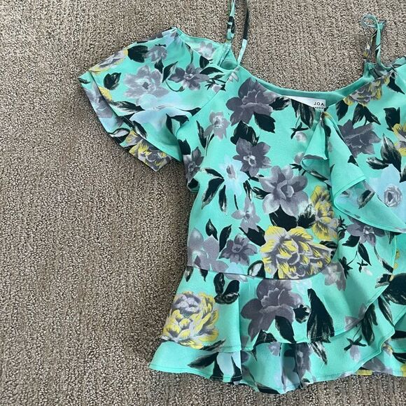 J.O.A. Teal Flower Ruffle off the shoulder cap sleeves Blouse - Picture 2 of 6